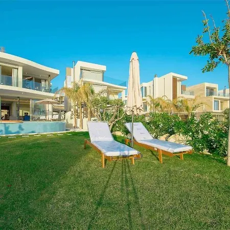 Adonis Beach Villas No.32