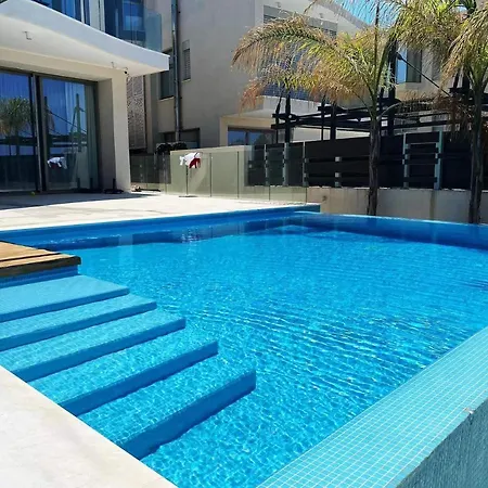 Adonis Beach Villas No.32 *