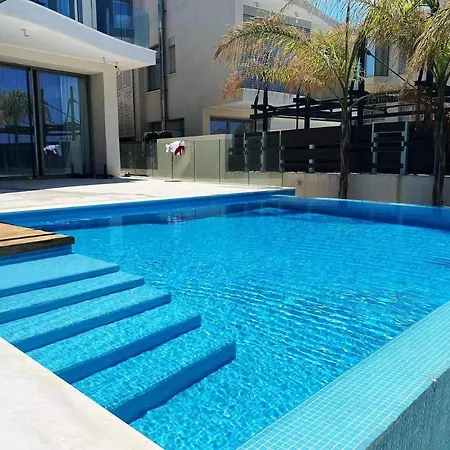 Adonis Beach Villas No.32 *
